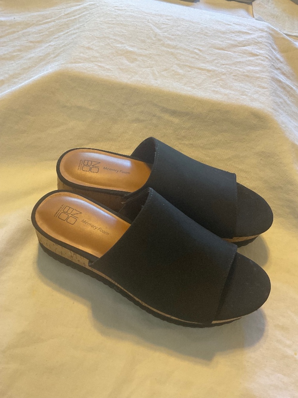 Black No Boundaries Open toe wedge shoes Size 8